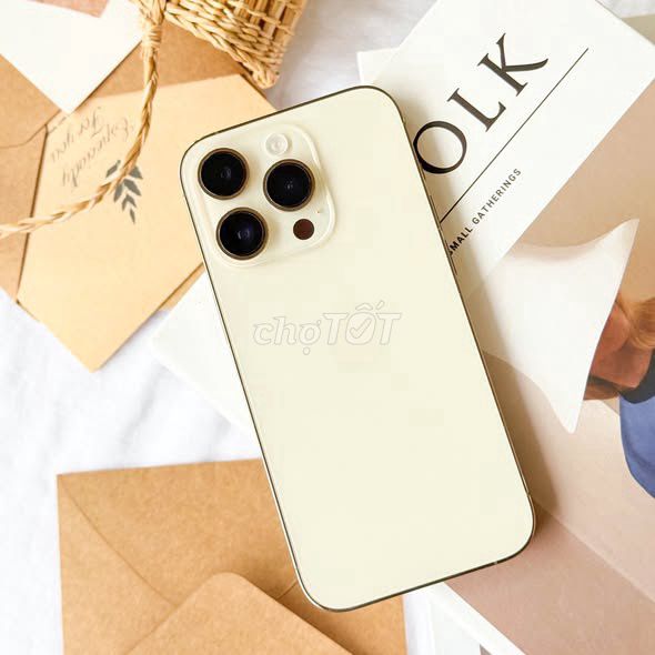 Apple iPhone 14 Pro 256GB Vàng. Mua bán Điện thoại tại Quận 3 Tp Hồ Chí Minh được đăng bởi Nguyễn Hữu Trọng (Hữu Trọng) hình 1