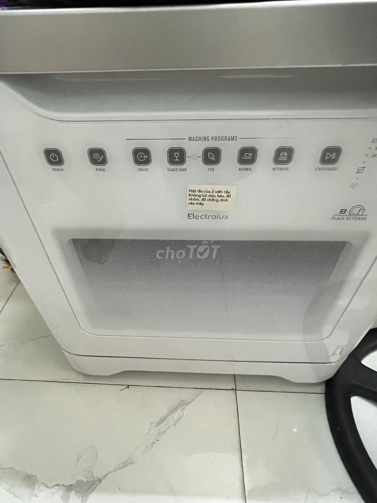Máy rữa chén Electrolux để bàn  màu trắng. Mua bán Bếp, lò, đồ điện nhà bếp tại Quận 4 Tp Hồ Chí Minh được đăng bởi Tên chưa cung cấp hình 1