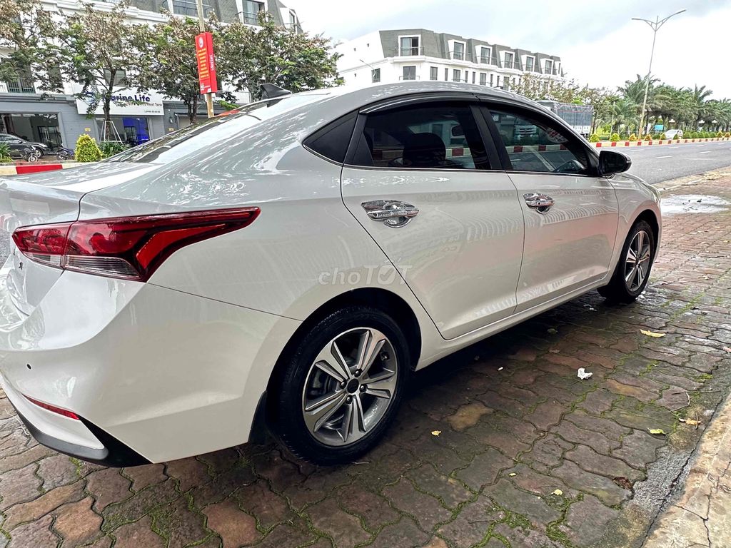Hyundai Accent 2018 1.4 ATH - 100000 km. Mua bán Ô tô tại Thành phố Buôn Ma Thuột Đắk Lắk được đăng bởi minh toàn  hình 4