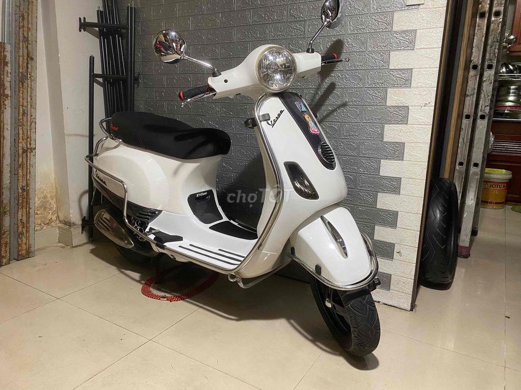 Piaggio LX125 белый, импортный