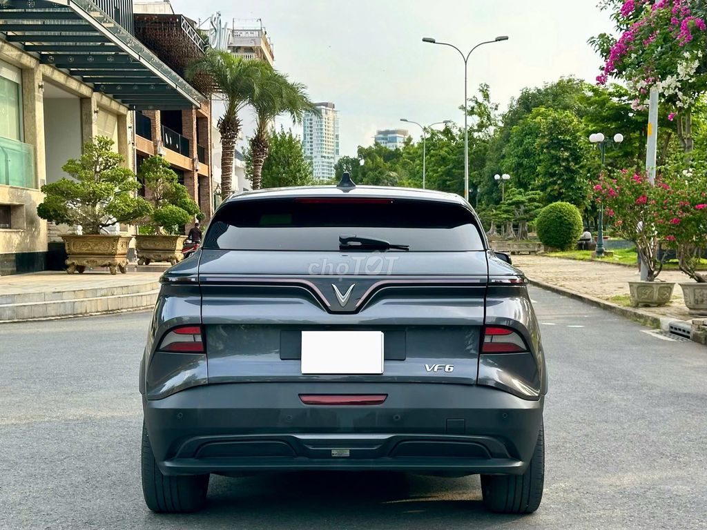VinFast VF6Plus 2023, полностью необрезанный 33 000 км