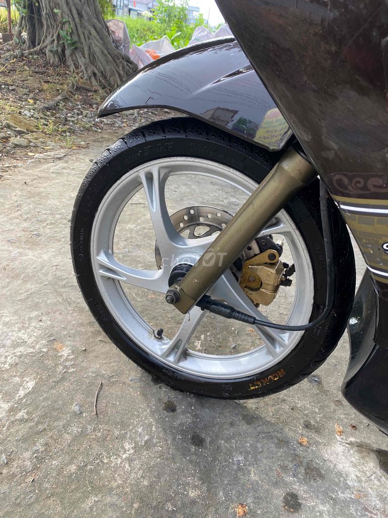 xe tay ga yamaha mio nhỏ giá 3t9còn đẹp ít đi 😘😘😘. Mua bán Xe máy tại Thành phố Cao Lãnh Đồng Tháp được đăng bởi Khang Mobile hình 6