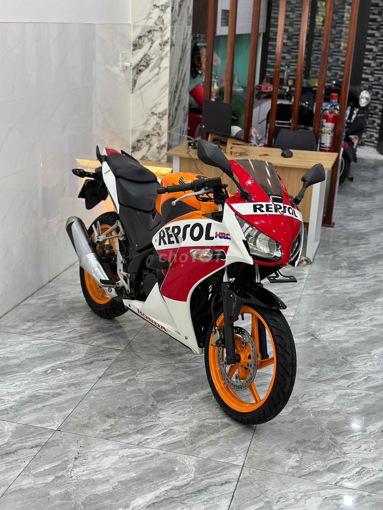 Siêu Phẩm CBR150R Repsol nhập khẩu indo zin 99%. Mua bán Xe máy tại Quận Thanh Khê Đà Nẵng được đăng bởi Xe Máy Đức Vũ 658 Trần Cao Vân hình 3