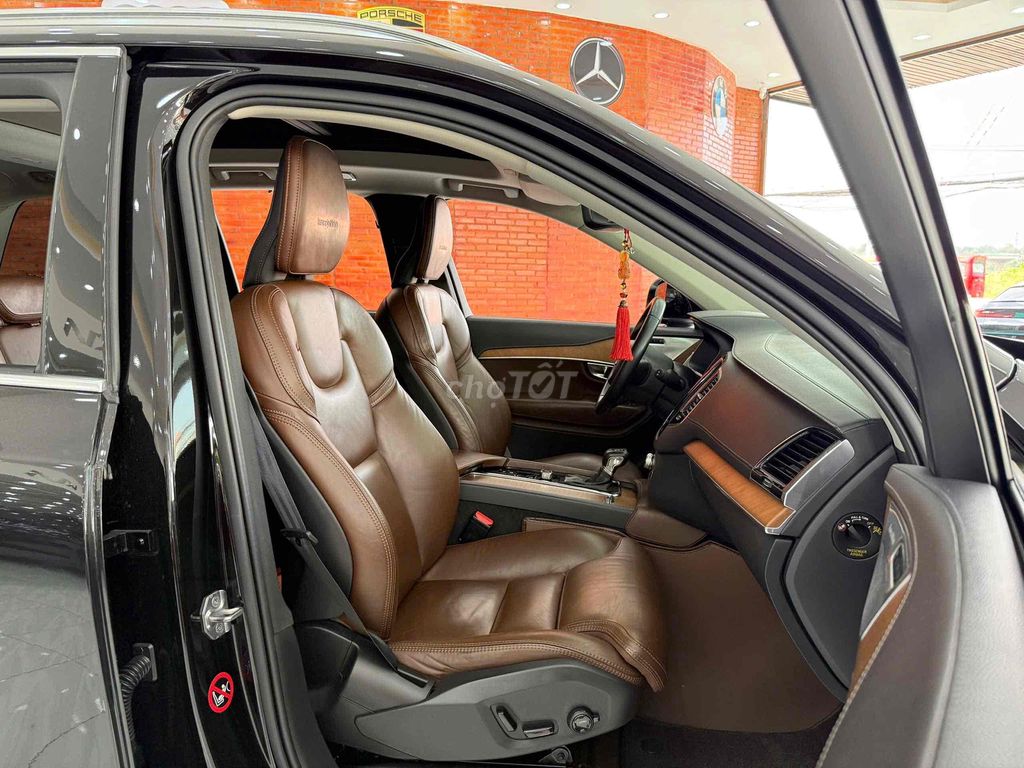 Volvo XC90 2018 T6 Inscription mẫu xe an toàn. Mua bán Ô tô tại Thành phố Thủ Dầu Một Bình Dương được đăng bởi Dương Tuấn Anh hình 8