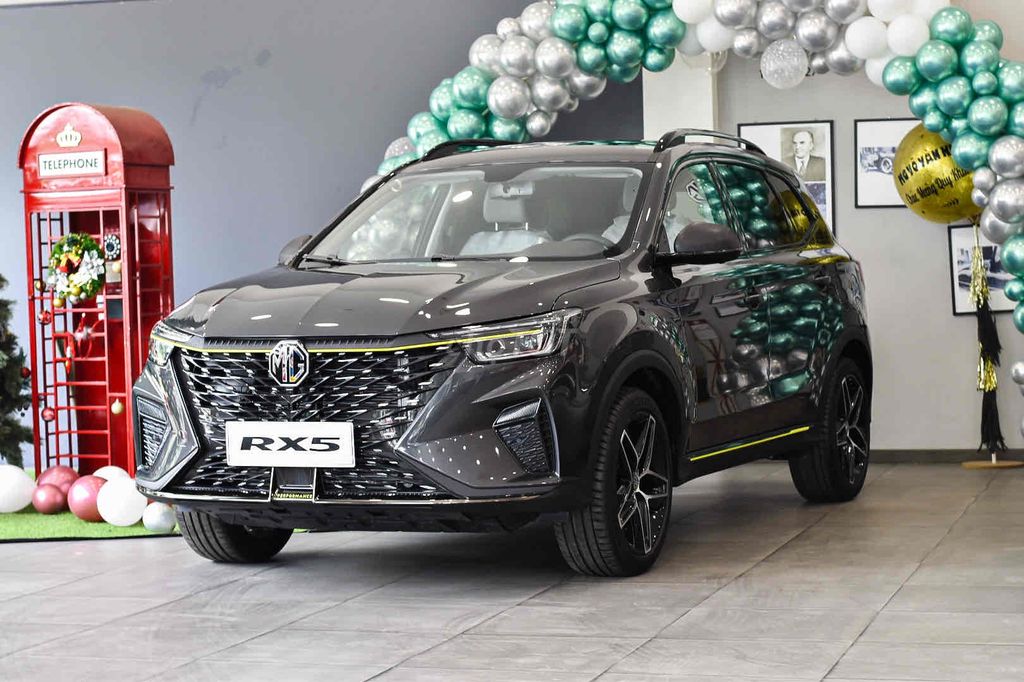 MG RX5 Luxury 2024 trả trước chỉ từ 170 triệu