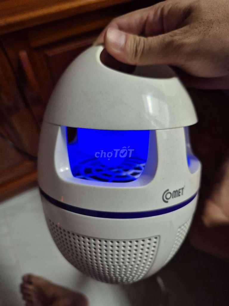 Đèn bắt muỗi Comet quạt hút. Mua bán Đèn tại Thành phố Thủ Dầu Một Bình Dương được đăng bởi Nguyễn Mạnh Phát hình 1