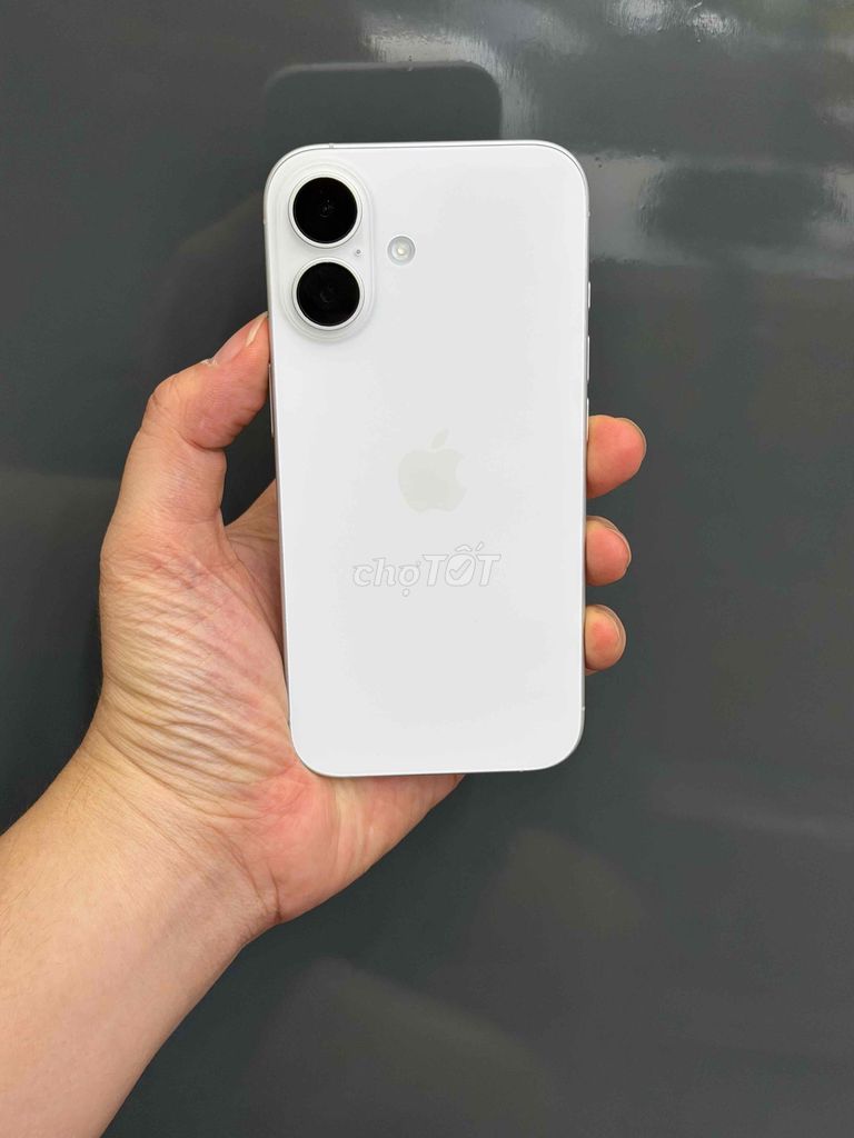 16 128GB Trắng Vn zin ốc đẹp Pin 90 chip A18 92929. Mua bán Điện thoại tại Quận Ninh Kiều Cần Thơ được đăng bởi Quý Mobile Cần thơ hình 1