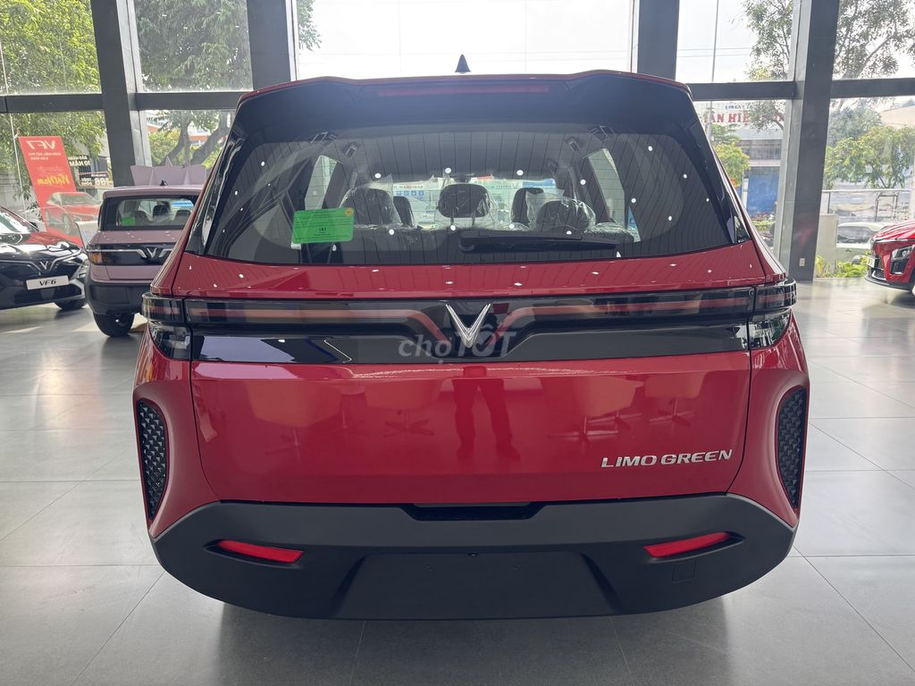 LlMO GREEN, 7 chỗ, có SẴN XE, xuất hoá đơn liền. Mua bán Ô tô tại Quận Bình Tân Tp Hồ Chí Minh được đăng bởi VÕ LONG HẢI VinFast Chevrolet hình 8