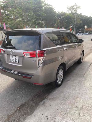 Toyota Innova E 2018 Xám
