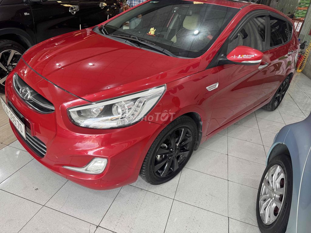 Hyundai Accent 2014 1.4 AT Hatchback - 910123 km. Mua bán Ô tô tại Quận Bình Thuỷ Cần Thơ được đăng bởi Phi hình 8