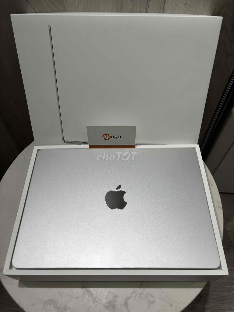 Macbook Air 13" M3/16/256 VNA FULLBOX