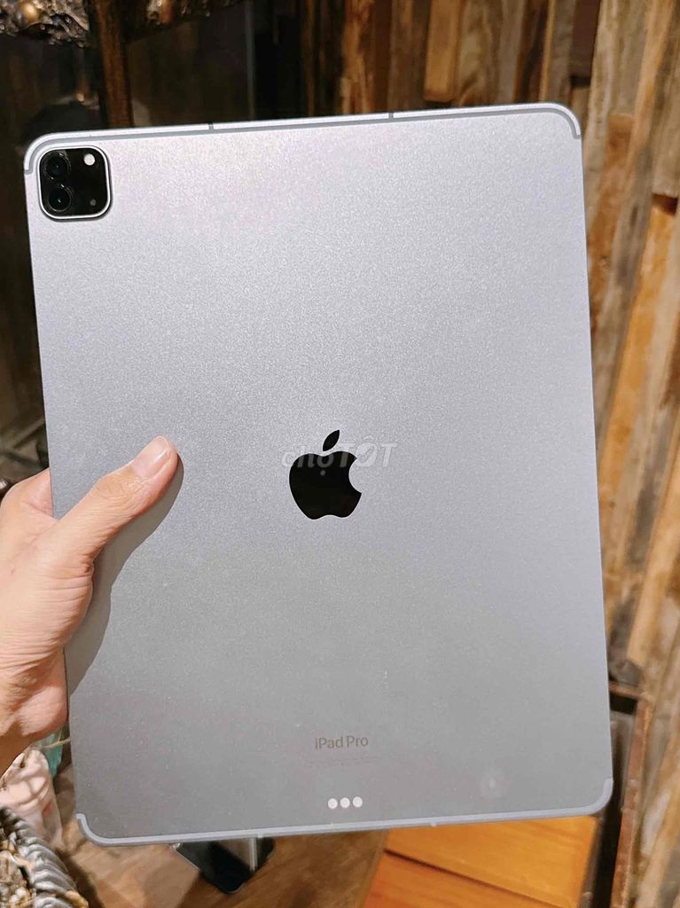 iPad Pro M2 12.9 inch 128GB dùng Sim 5g pin 89%. Mua bán Máy tính bảng tại Quận 3 Tp Hồ Chí Minh được đăng bởi Kim Thanh  hình 1