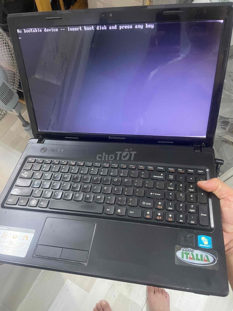 Bán sác 2 laptop hp va lenovo