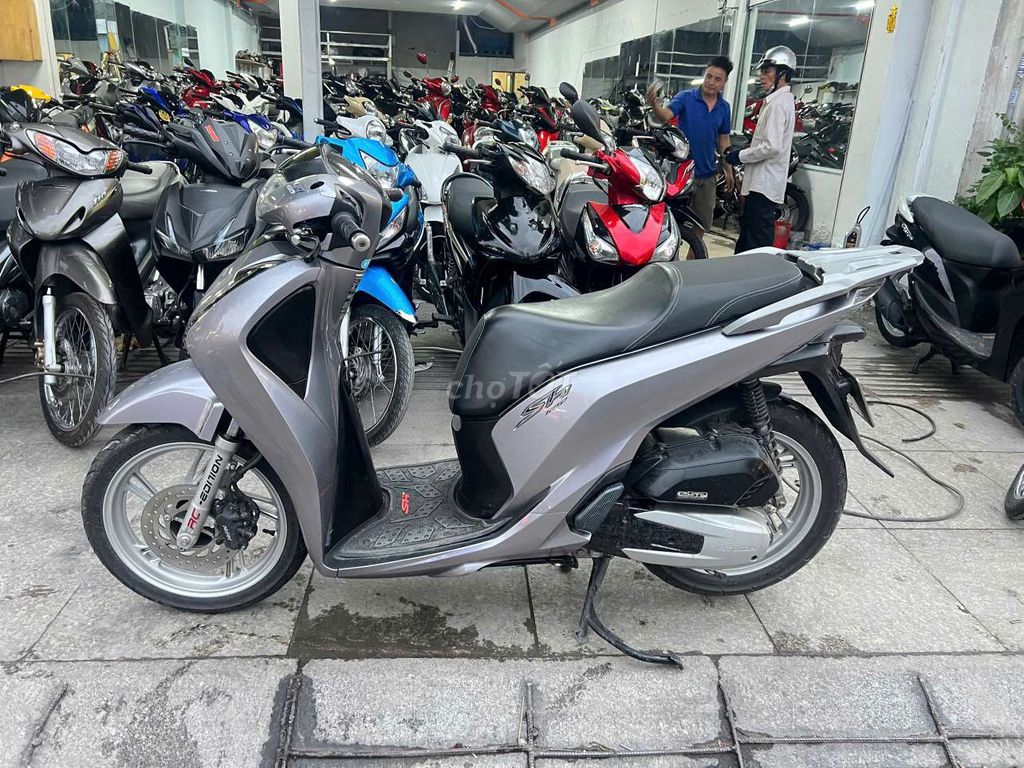 Honda SH 125 2019 mới 90% Bstp chính chủ. Mua bán Xe máy tại Quận Tân Phú Tp Hồ Chí Minh được đăng bởi Tuanduy hình 5