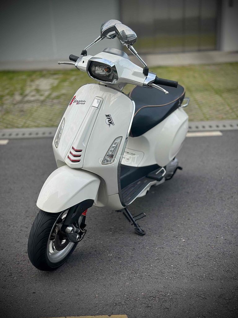 Piaggio Vespa Sprint 125 2015 Trắng. Mua bán Xe máy tại Quận Gò Vấp Tp Hồ Chí Minh được đăng bởi Xe Máy Hiệp Phát hình 1