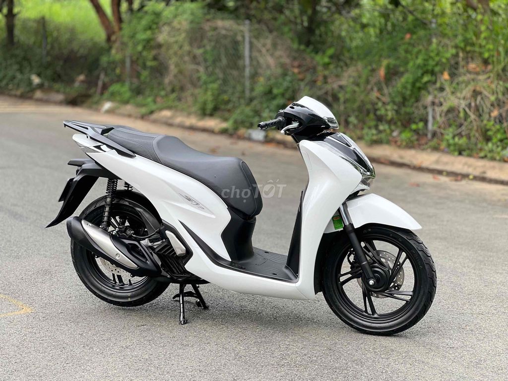 Shvn 125cc Trắng Đen Sporty 2022 Leng Keng Có Góp🎉. Mua bán Xe máy tại Thành phố Biên Hòa Đồng Nai được đăng bởi Xe Máy Phát Đồng hình 2