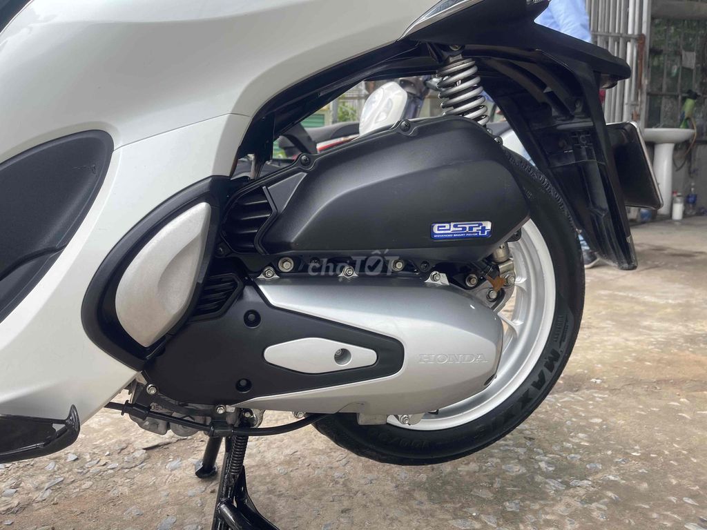 Honda SH Mode 2023 CBS Trắng 24000 km. Mua bán Xe máy tại Quận Bình Thuỷ Cần Thơ được đăng bởi Cửa hàng xe máy Minh Triều hình 6