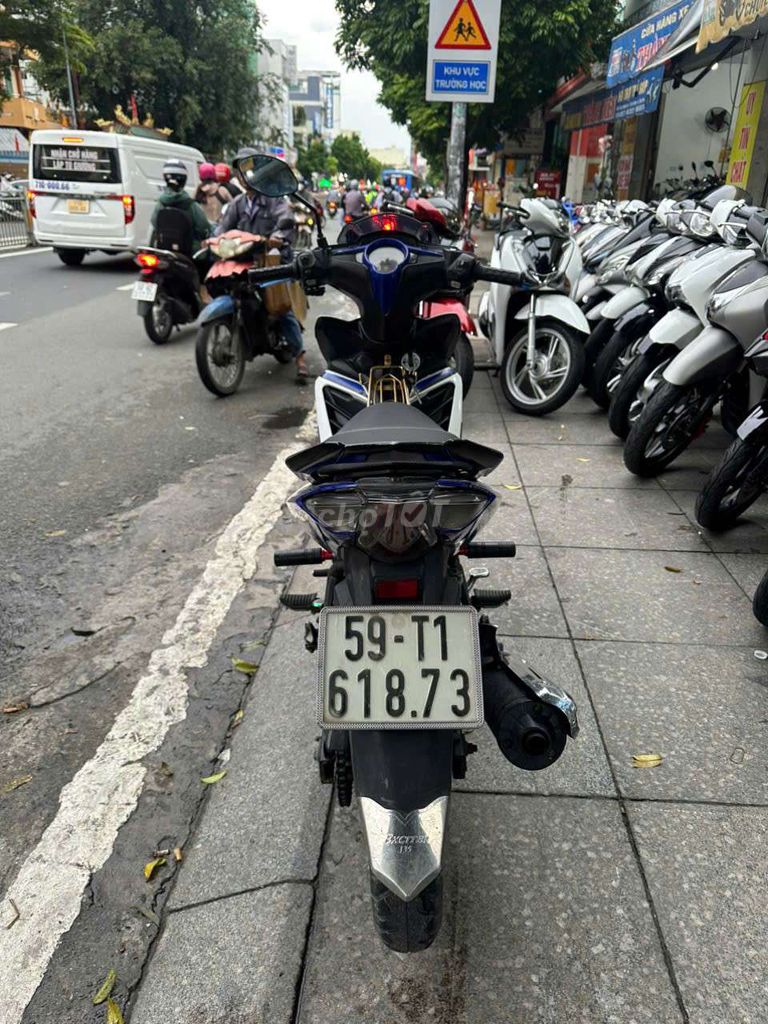 Yamaha Exciter 135 2014 mới 90% biển số thành phố. Mua bán Xe máy tại Quận Tân Phú Tp Hồ Chí Minh được đăng bởi Tuanduy hình 5