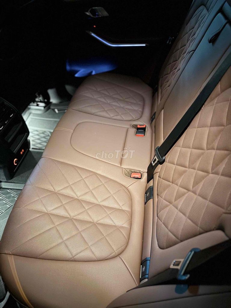 BMW X5 2023 xDrive40i M Sport - 11800 km. Mua bán Ô tô tại Quận 4 Tp Hồ Chí Minh được đăng bởi Bích hình 10