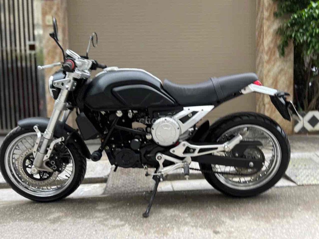 GPX Genteleman 200cc xe đẹp chất tuyệt vời classic. Mua bán Xe máy tại Quận Cầu Giấy Hà Nội được đăng bởi Tong motor xe may hình 5