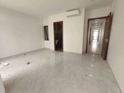 Nhà phố Mt Khu Unitown 10 phòng ngủ có thang máy. Cho thuê nhà ở tại Thành phố Thủ Dầu Một Bình Dương được đăng bởi Nguyễn Thị Tường Vi