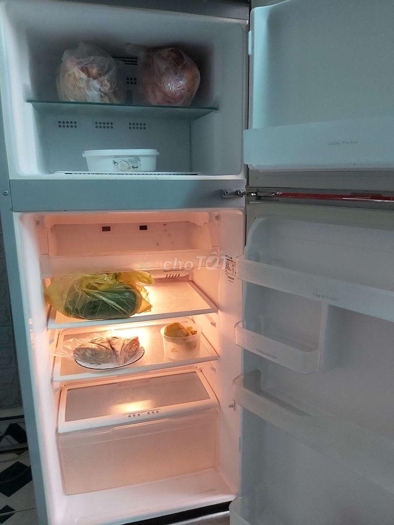 0797676011 - Tủ lạnh Hitachi 160l ( bao ship)