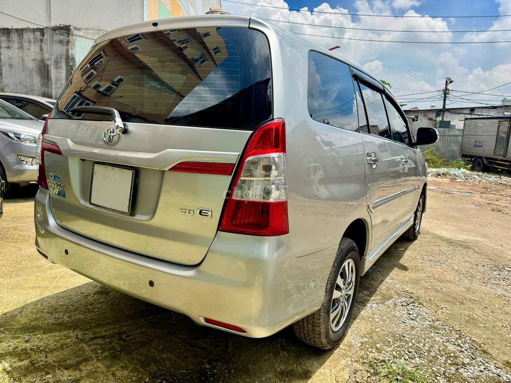 Toyota Innova 2.0E đời xe: 2015 Số sàn 8 chỗ ngồi. Mua bán Ô tô tại Huyện Hóc Môn Tp Hồ Chí Minh được đăng bởi Mr Nhựt chuyên xe hơi lướt chuẩn Toyota Sure hình 6