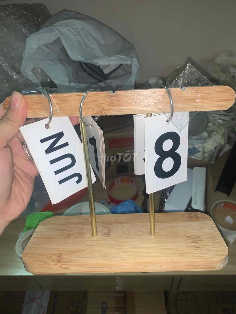 Lịch để bàn Vĩnh cửu. Mua bán Đồ dùng văn phòng tại Quận Ba Đình Hà Nội được đăng bởi Windy Vu hình 1
