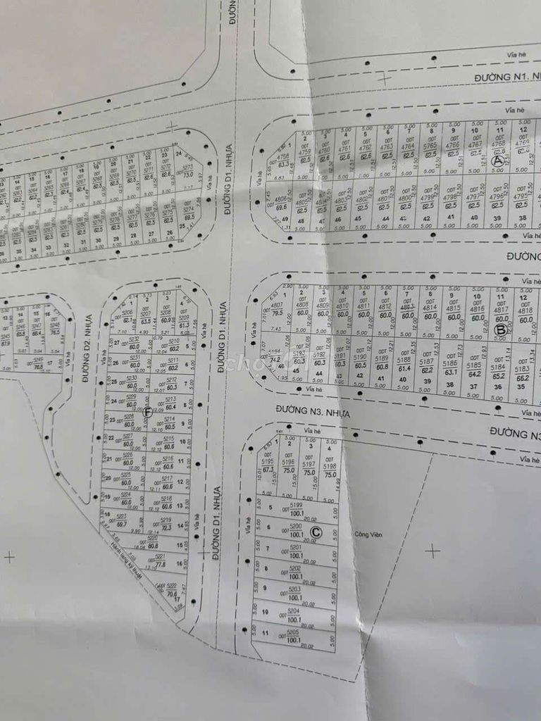 Đất kế bên làng đại học khu công nghệ cao quận 9,bến xe miền Đông mới