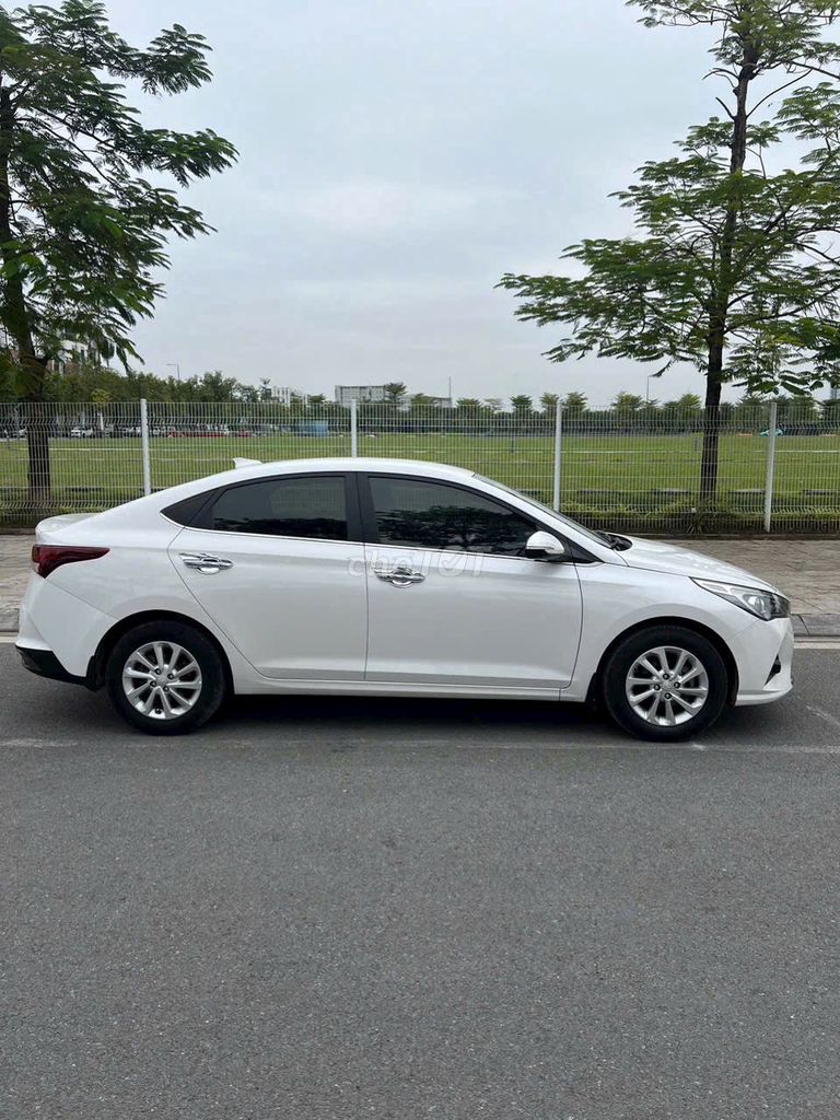Hyundai Accent 1.4 AT 2021 màu trắng. Mua bán Ô tô tại Quận Hoàng Mai Hà Nội được đăng bởi Thanh auto hình 3