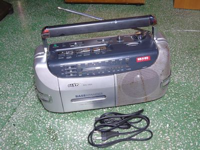 Đài Cassette Sanyo Big-185 sử dụng hát tốt