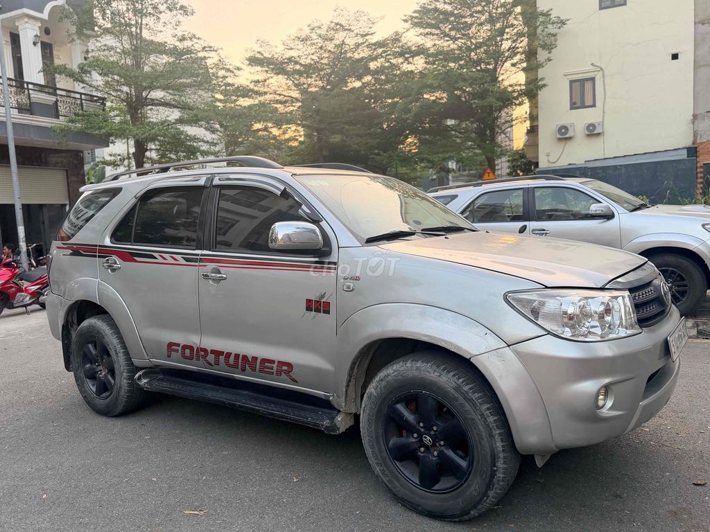 Toyota FOTUNER 2009 máy dầu xe zin máy zin êm rẻ. Mua bán Ô tô tại Thành phố Thuận An Bình Dương được đăng bởi Kim Nam Auto Tom  hình 2