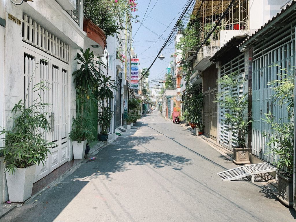 Аренда · 5 комн. · 53 м² · Quận 3, ул. Đường Nguyễn Đình Chiểu