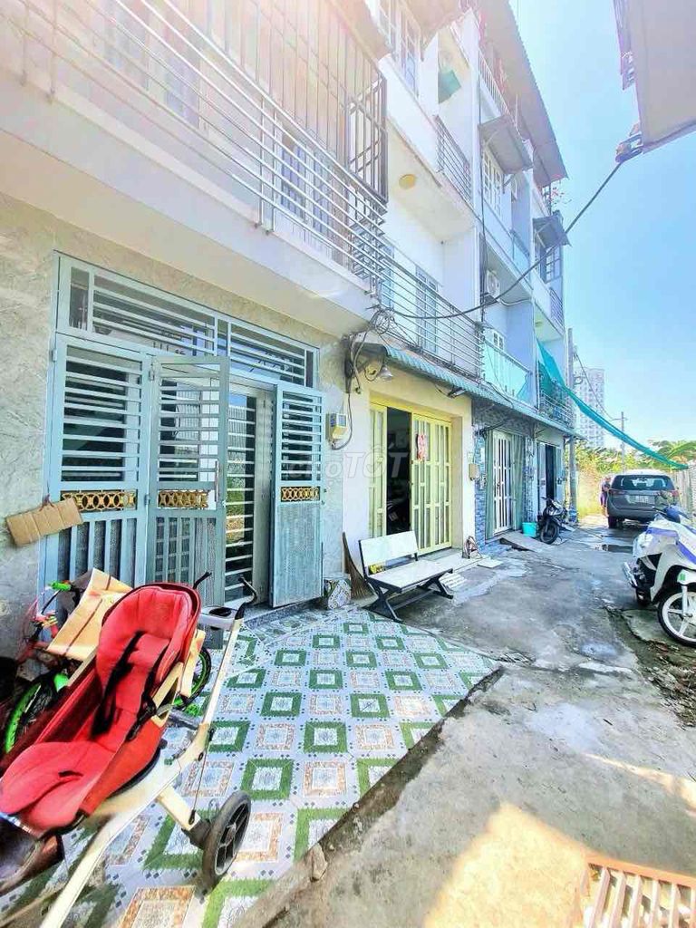 Аренда · 2 комн. · 18 м² · Huyện Nhà Bè, ул. Đường Huỳnh Tấn Phát