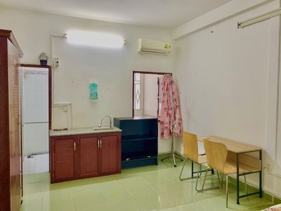 Phòng BÌNH THẠNH trước nhà là công viên, ở được 3-4 người, CHÍNH CHỦ