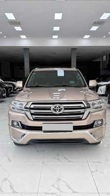 Toyota Land Cruiser 4.6 V8 2016 Vàng cát