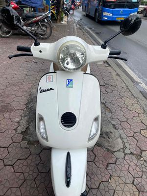 xe vespa Fi trắng đầu zin. Mua bán Xe máy tại Quận 7 Tp Hồ Chí Minh được đăng bởi thanh xuân