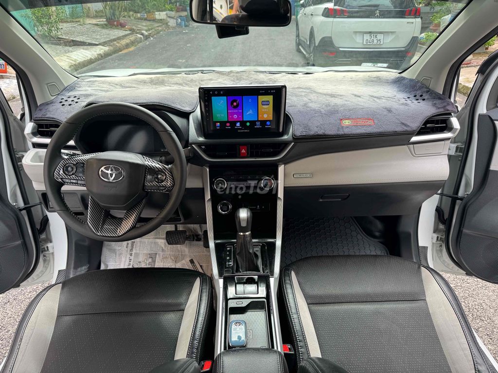 Toyota Veloz 2022 CVT hỗ trợ bank. Mua bán Ô tô tại Quận Tân Phú Tp Hồ Chí Minh được đăng bởi Hoàng Gia Auto hình 12