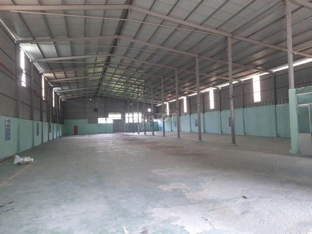 Xưởng 1000m2. Đường nhựa. Thạnh Lộc 19 ngay Ngã Tư Ga đi trung tâm TP