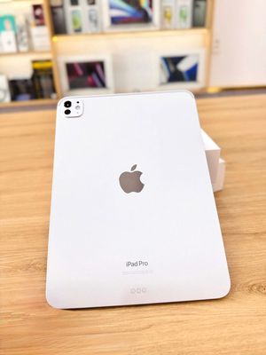 𝐢𝐏𝐚𝐝 𝐏𝐫𝐨 𝐌𝟒 11" 256G Wifi sạc 12L Active 04/2025📱. Mua bán Máy tính bảng tại Thành phố Đà Lạt Lâm Đồng được đăng bởi Huỳnh Trịnh Thảo Vy