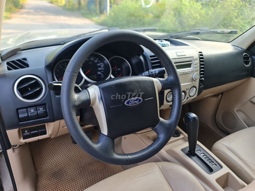 Ford Everest 2011 máy dầu số tự động. Mua bán Ô tô tại Quận 12 Tp Hồ Chí Minh được đăng bởi Xuân Trường hình 8