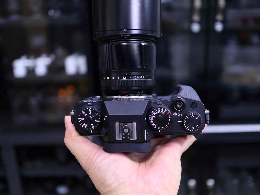 Máy ảnh Fujifilm XT4 +Lens XF 60f2.4. Mua bán Máy ảnh, Máy quay tại Thành phố Thủ Dầu Một Bình Dương được đăng bởi Chinh Lee hình 1