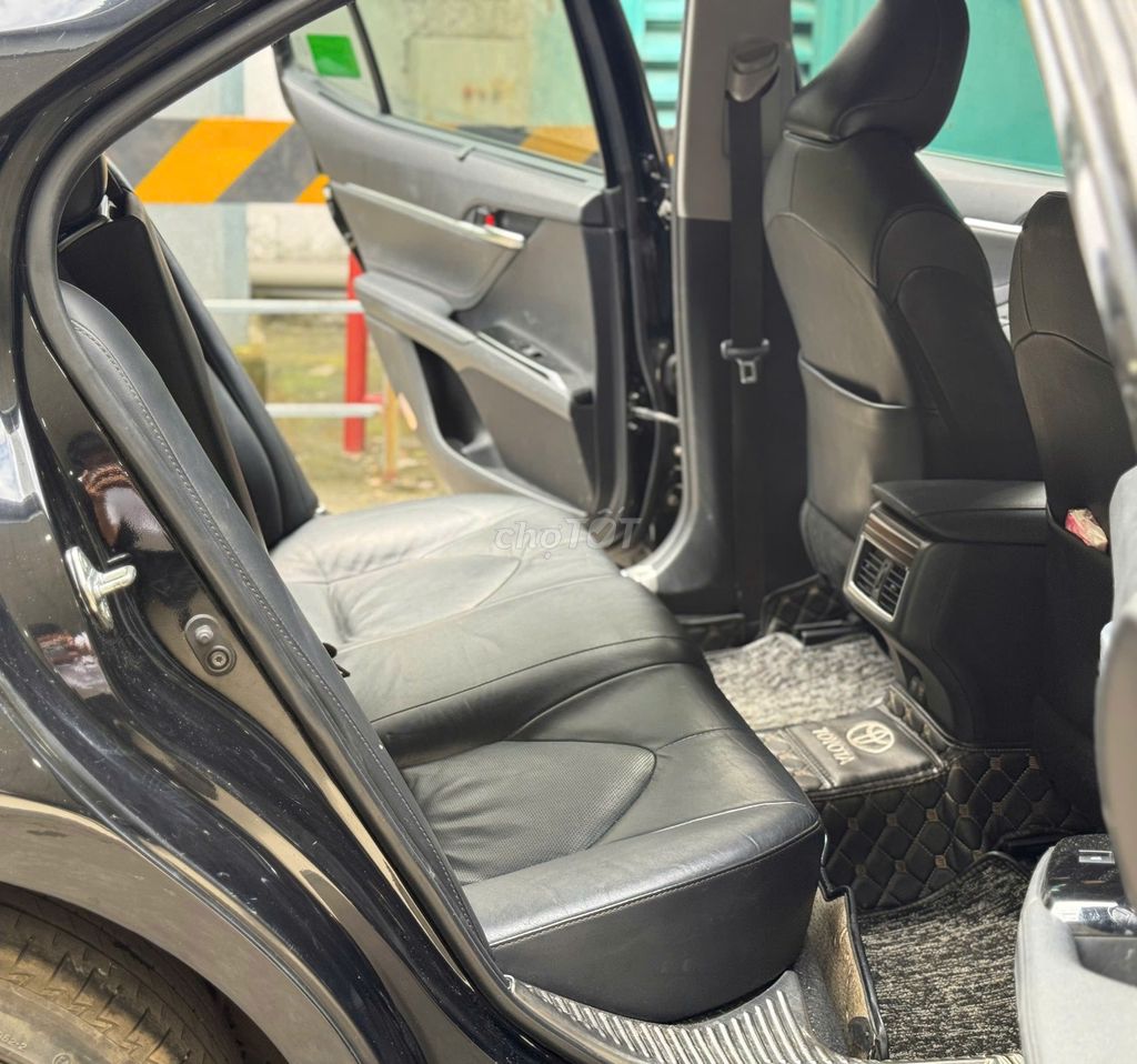 Toyota Camry 2019 2.5Q - 73856 km. Mua bán Ô tô tại Quận Tân Phú Tp Hồ Chí Minh được đăng bởi Vũ Phong Toyota Sure Xe Cũ Chính Hãng hình 13