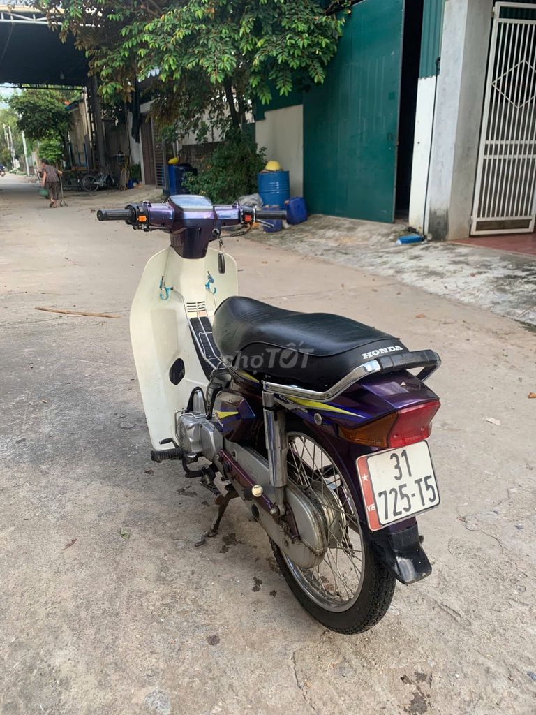 Mình cần bán xe Dream đời 1995 hoặc trade tay côn. Mua bán Xe máy tại Huyện Chương Mỹ Hà Nội được đăng bởi Giang hình 1