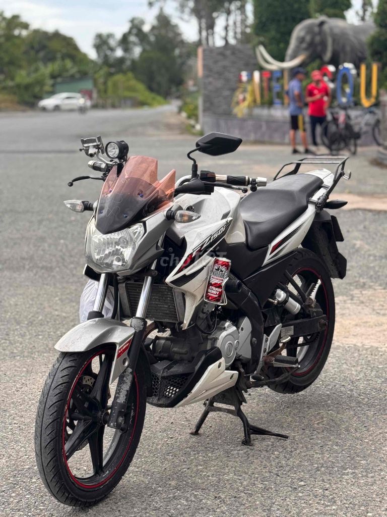 fz150i chính chủ - máy zin. Mua bán Xe máy tại Quận Cái Răng Cần Thơ được đăng bởi Tú hình 3