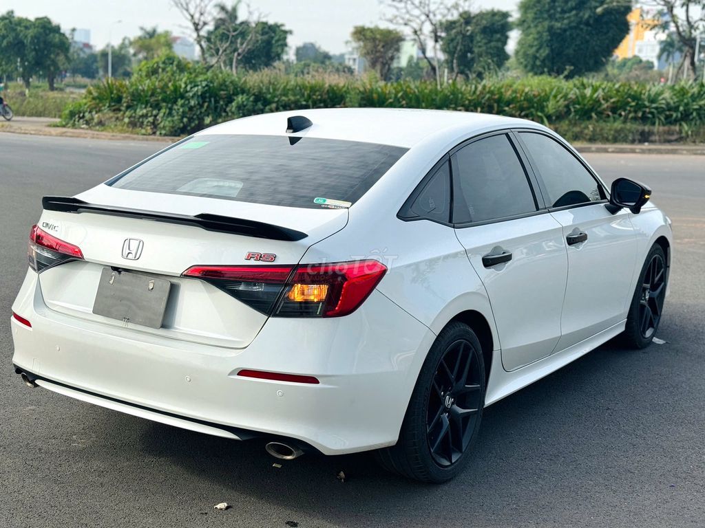 Honda Civic 2023 RS 1.5 AT - 32000 km. Mua bán Ô tô tại Thành phố Dĩ An Bình Dương được đăng bởi Siêu Thị Ô Tô Bình Dương  hình 7