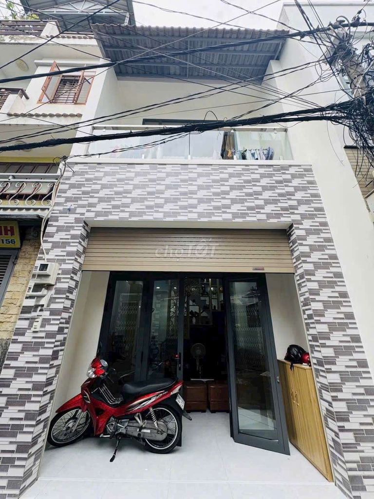 Nhà đẹp P. Bình Hưng Hòa 4×12m full nội thất cơ bản 2 máy lạnh 