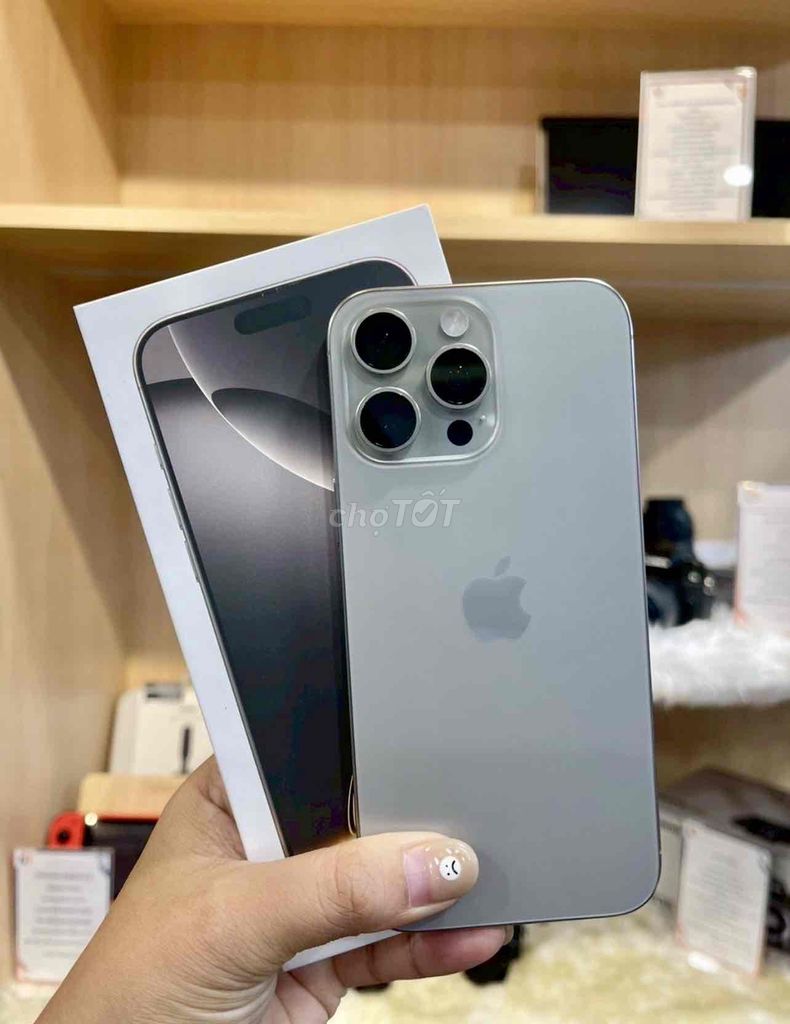 iPhone 16 Pro Max 256G Titan FULLBOX BH APPLE 2026. Mua bán Điện thoại tại Quận 10 Tp Hồ Chí Minh được đăng bởi iStockHCM hình 1