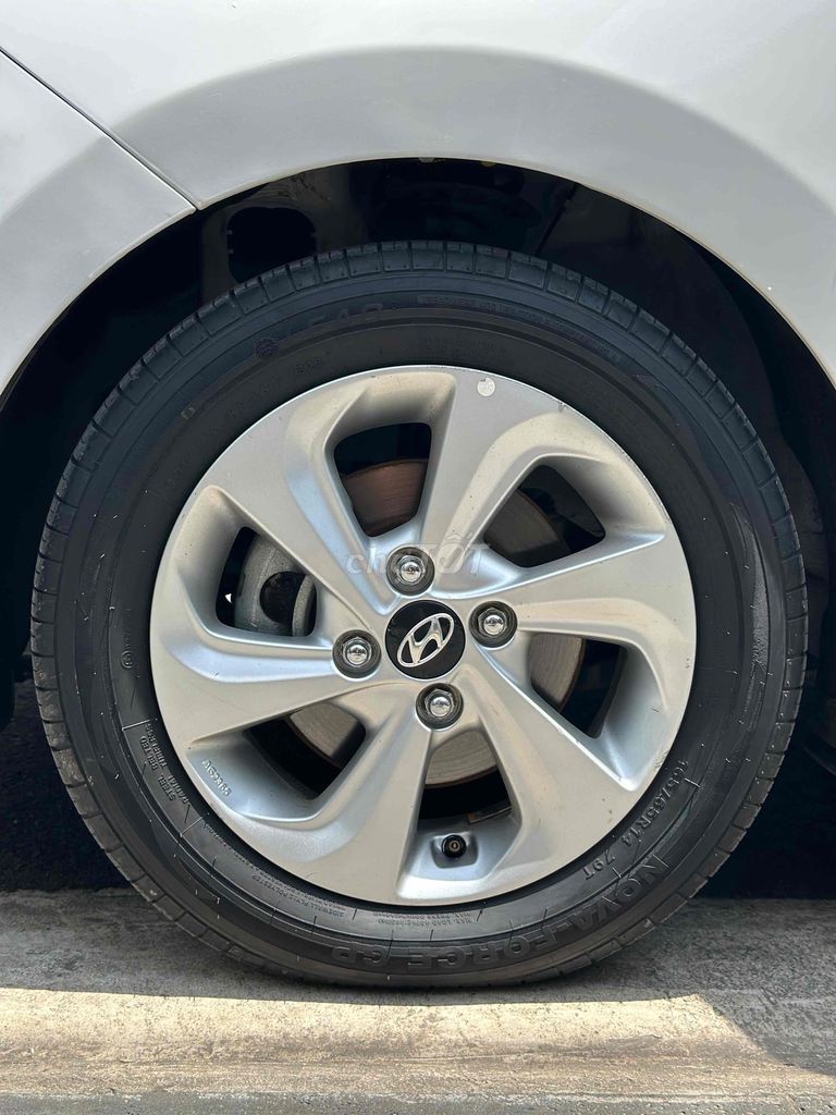 Hyundai Grand i10 2019 Grand 1.2 MT - 75000 km. Mua bán Ô tô tại Thành phố Biên Hòa Đồng Nai được đăng bởi Nguyễn Hoàng hình 9