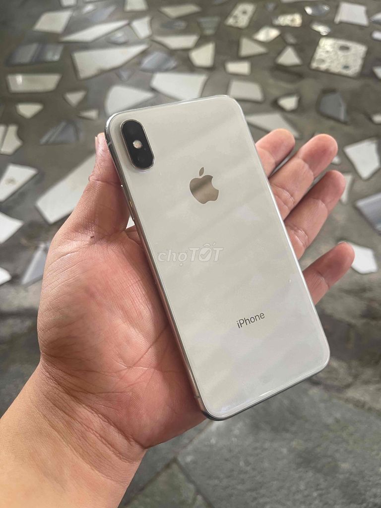 iPhone X 64GB trăng zin đẹp xài ok